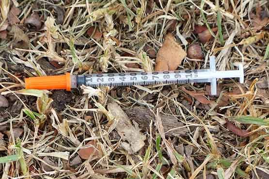 Dirty-Used-Needle-and-SyringeT